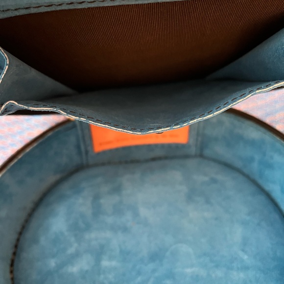 Mary Alice Palmer design handcrafted tooled leather round bag in black - Picture 10 of 14